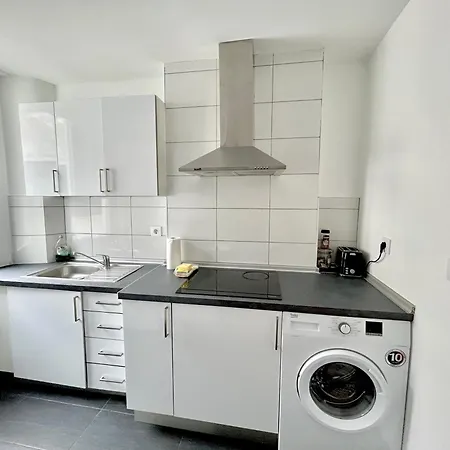 Vibes Coruna - Ferrocarril 3 Appartement